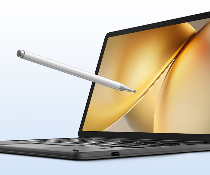 Tiho tipkanje in vgrajen touchpad