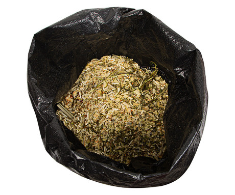 BLOW CHIPPER sekalnik / drobilnik vej, 2600W moč, premer rezanja do 45mm, za veje / listje / grmovje / ostanke rastlin, 45L vreča, enostavna uporaba, kolesa, robusten dizajn, +potiskalnik, črno-rdeč