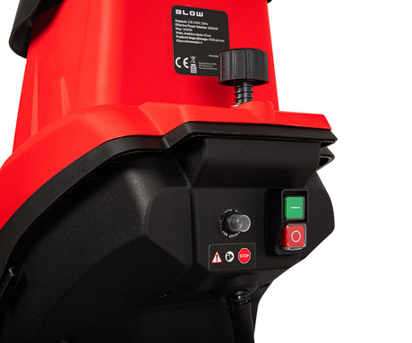 BLOW CHIPPER sekalnik / drobilnik vej, 2600W moč, premer rezanja do 45mm, za veje / listje / grmovje / ostanke rastlin, 45L vreča, enostavna uporaba, kolesa, robusten dizajn, +potiskalnik, črno-rdeč
