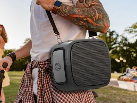 MANTA SPK340 ARES prenosni Boombox zvočnik, Bluetooth, 100W, TWS, polnilna baterija, RGB LED osvetlitev, IPX5 vodoodpornost, USB / AUX / microSD / MIC, +mikrofon, črn (Phantom Black)