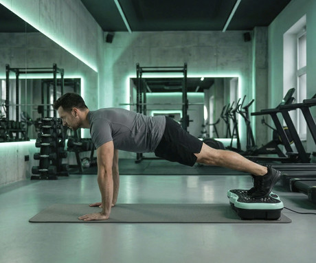 MEDIVON OXYA fitnes vibracijska plošča / naprava, profesionalna, 200W, 5 načinov, 120 stopenj intenzivnosti, vadbene vrvi, nezdrsna površina, LED zaslon, vadba / masaža / raztezanje, daljinec, timer