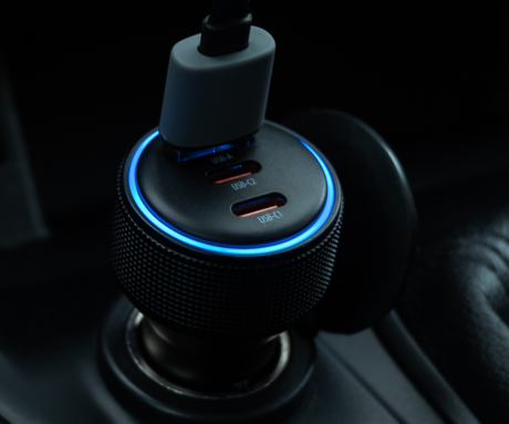 FOREVER CC-07-66ACC avto polnilec, 66W, 12-24V, 1x USB Type-A, 2x USB Type-C, univerzalna kompatibilnost, Power Delivery, Quick Charge, Apple Fast Charge, črn