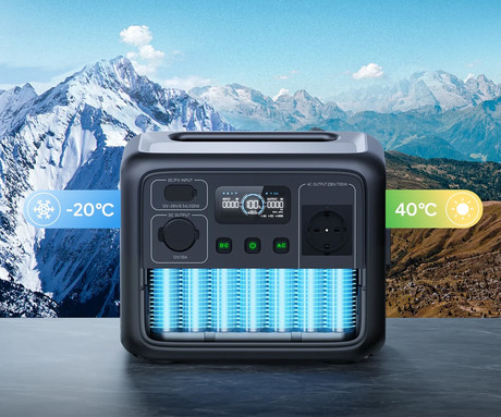 BLUETTI AC50B prenosna polnilna postaja, 700W moč, 448Wh baterija, polnjenje / napajanje naprav, AI BMS sistem, aplikacija, 1x AC, 1x DC 12V, 1x USB-A, 2x USB-C, zaslon, ročaj, črna