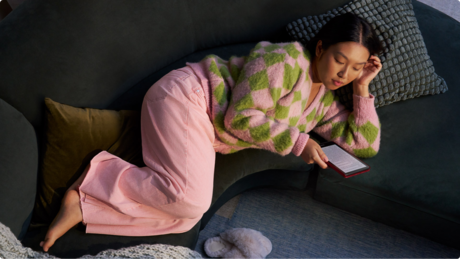 AMAZON KINDLE Paperwhite Signature Edition e-bralnik, 12. Gen, 7", 32GB, Dual WIFI, Bluetooth, 3000mAh polnilna baterija, prednja osvetlitev, IPX8 vodoodpornost, USB Type-C, črn (Metallic Black)