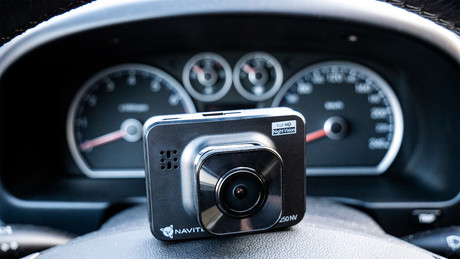 NAVITEL AR250 NV avto kamera, 2", Full HD, 140° snemalni kot, G-senzor, Night Vision, Parking Mode, zaznavanje gibanja, aplikacija, darilni bon, črna