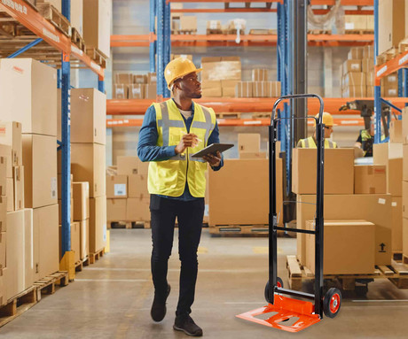 BLACK+DECKER ročni transportni voziček, zložljiv, kovinski, nosilnost do 90kg, lahka teža 4.91kg, za vse transportne potrebe, črn, oranžen