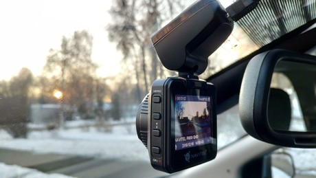 Avto kamera NAVITEL R600 GPS, SONY senzor, FullHD 1920x1080 (30frs), 2'' zaslon, Night Vision, MicroSD, G-SENZOR, GPS, 170°