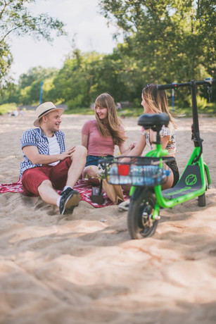 EOL - Električni skiro MANTA MES127 FLINSTONE, 12'', hitrost do 25km/h, domet do 30km