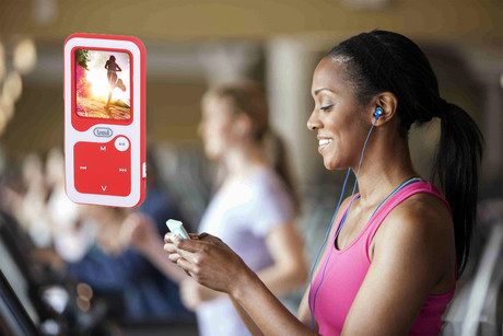 TREVI MP3/Video predvajalnik MPV1780, 1.8'' zaslon, Bluetooth, FM Radio, 8GB, Pedometer/Chronometer, vgrajena baterija, rdeč