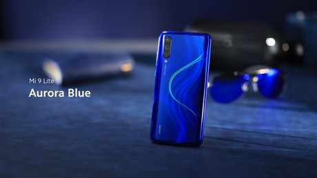EOL- Pametni telefon Xiaomi MI 9 LITE, 6.39'', 4030mAh, 6GB RAM, 128GB ROM, modre barve (Aurora Blue)