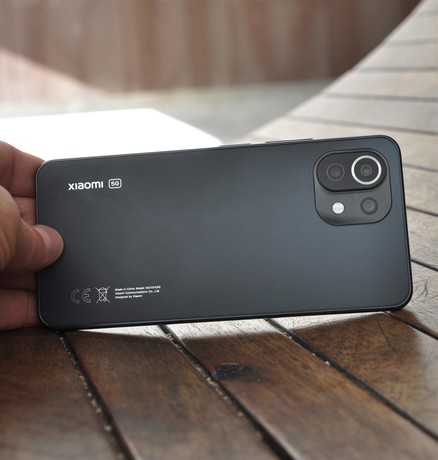 EOL - Pametni telefon Xiaomi MI 11 Lite 5G NE, 6.55'' AMOLED, 8GB+128GB, 4250mAh, črn (Truffle Black)