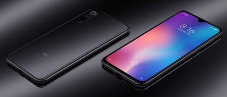 EOL - Pametni telefon Xiaomi MI 9, 6.39'' zaslon Samsung AMOLED, 3300mAh, 6/128GB, Dual 4G-LTE, ČRN
