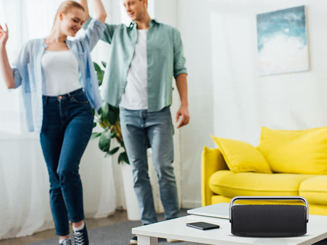 MANTA SPK325 NYX prenosni Boombox zvočnik, Bluetooth 5.3, 80W, TWS, polnilna baterija, RGB LED osvetlitev, IPX4 vodoodpornost, USB / AUX, Google Assistant / Siri, črn (Phantom Black)
