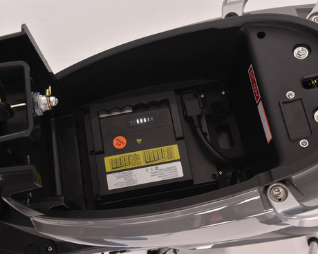 Električni motor/skuter MS ENERGY C-VIBE, 2000W, 45km/h, doseg 48km, LED osvetlitev, LCD zaslon, B kategorija, sivo črn