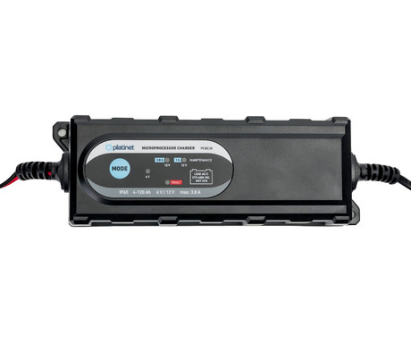 PLATINET PCBC38 pametni polnilec / vzdrževalec akumulatorja, 6V/12V, 1A/3.8A, 6-stopenjski, za vse vrste baterij / akumulatorjev, vgrajen mikroprocesor, LED indikatorji, IP65 vodoodpornost, črn