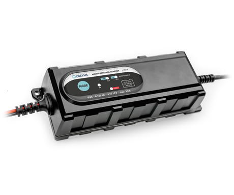 PLATINET PCBC38 pametni polnilec / vzdrževalec akumulatorja, 6V/12V, 1A/3.8A, 6-stopenjski, za vse vrste baterij / akumulatorjev, vgrajen mikroprocesor, LED indikatorji, IP65 vodoodpornost, črn