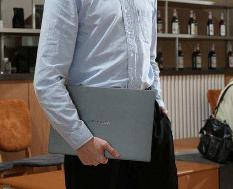 Blackview ACEBOOK 10 prenosni računalnik, 18.5" (46,99cm), 16GB RAM, 512GB SSD, Windows 11 Pro, Intel N150, IPS FHD, WiFi 6, Bluetooth, 60Wh baterija, prednja kamera, dvojni zvočniki, siv (Urban Gray)