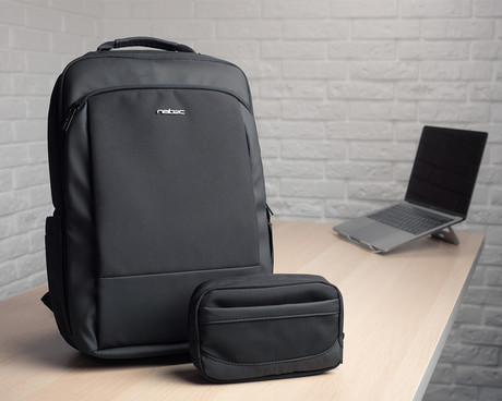 Natec KUDU PLUS univerzalni 3v1 nahrbtnik, +organizator, za prenosnike do 15.6", 16L, potovalni / poslovni, nastavljiv, trpežen, 8 žepov, prilagodljiv, vodoodporen, Trolley sistem, črn Natec KUDU PLUS univerzalni 3v1 nahrbtnik, +organizator, za prenosnike do 15.6", 16L, potovalni / poslovni, nastavljiv, trpežen, 8 žepov, prilagodljiv, vodoodporen, Trolley sistem, črn