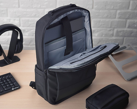 Natec KUDU PLUS univerzalni 3v1 nahrbtnik, +organizator, za prenosnike do 15.6", 16L, potovalni / poslovni, nastavljiv, trpežen, 8 žepov, prilagodljiv, vodoodporen, Trolley sistem, črn Natec KUDU PLUS univerzalni 3v1 nahrbtnik, +organizator, za prenosnike do 15.6", 16L, potovalni / poslovni, nastavljiv, trpežen, 8 žepov, prilagodljiv, vodoodporen, Trolley sistem, črn