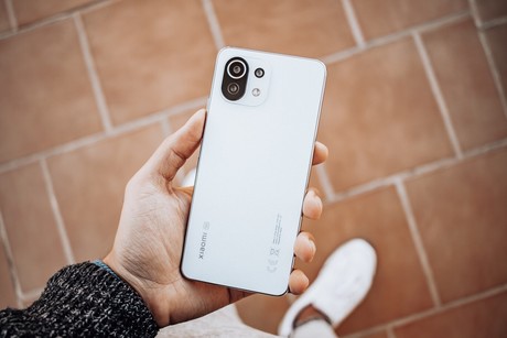 EOL - Pametni telefon Xiaomi MI 11 Lite 5G NE, 6.55'' AMOLED, 8GB+128GB, 4250mAh, bel (Snowflake White)