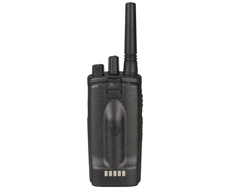 MOTOROLA XT420 walkie talkie komplet, 2-KIT, PMR446, 16 kanalov / 219 privatnih kod, doseg 9km, VOX prostoročna funkcija, polnilna baterija, IP55 vodoodpornost, +dodatki, črn