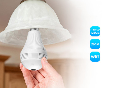 EOL - IP kamera + LED žarnica BLOW H-822, 2v1, WiFi, Full HD 2MP, 360° kot snemanja, IR nočno snemanje, senzor gibanja, aplikacija, bela