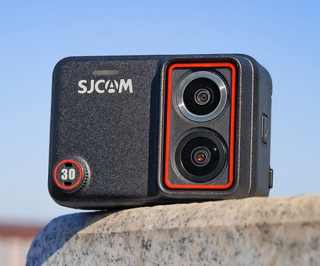 SJCAM SJ30 akcijska športna kamera, Charging Kit, 8K Ultra HD, 2.51" FLIP zaslon, SteadyMotion 2.0, 8x ZOOM, polnilna baterija, 140° snemalni kot, Dual WIFI, 5ATM vodoodpornost, aplikacija, +dodatki