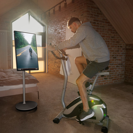 THOMSON 32UE5M45 GO Plus TV sprejemnik, 81cm (32"), 4K UHD, Android, 9000mAh baterija, zlat (Champagne Gold)
