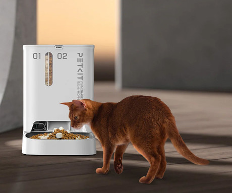 PETKIT YUMSHARE DUAL HOPPER pametni dozirnik hrane, za pse / mačke, 5L prostornina, AI zaznavanje gibanja, urnik hranjenja, FHD kamera, IR Night Vision, WIFI, aplikacija, mikrofon, zvočnik, 36x29x25cm