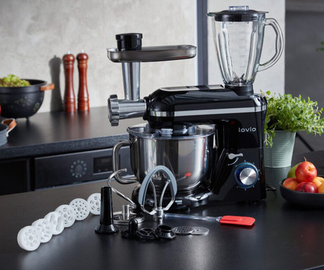 MANTA LOVIO LVSTM02P ChefAssistant Plus kuhinjski robot / mešalnik, 1900W moč, 6.2L posoda, 6 hitrosti, Pulse funkcija, stepanje / mešanje / gnetenje, nerjaveče jeklo, +dodatki, črn (Premium Black)