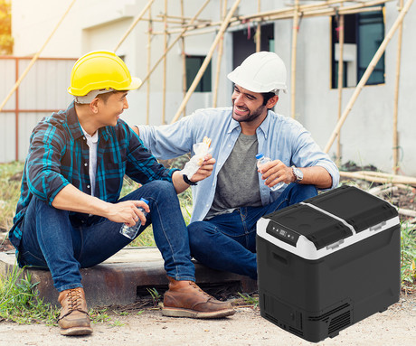 PLATINET PCCRD60 prenosni kompresorski hladilnik, 60L, 12V/24V/230V napajanje, do -20°C, učinkovit hladilni sistem, nizka poraba energije, kompaktne dimenzije, tiho delovanje, 674x409x583mm, črno-siv