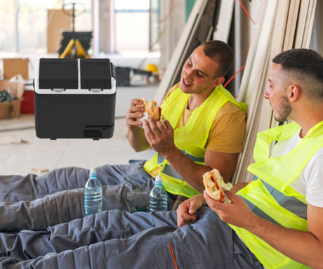 PLATINET PCCRD60 prenosni kompresorski hladilnik, 60L, 12V/24V/230V napajanje, do -20°C, učinkovit hladilni sistem, nizka poraba energije, kompaktne dimenzije, tiho delovanje, 674x409x583mm, črno-siv