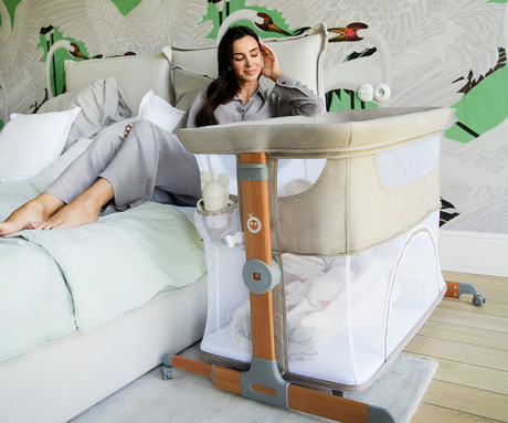 MoMi SMART BED 4v1 pametna otroška postelja, stajica, nastavljiva višina +  kot naklona, kroženje zraka, vhod z zadrgo, mreža za komarje, pasovi za pritrditev, žep, 95x88x55 cm, bež